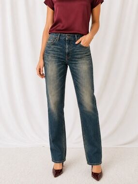Levi’s 505 Classic Straight Leg Jeans — Whiskered Mid-Wash (32 x 32)